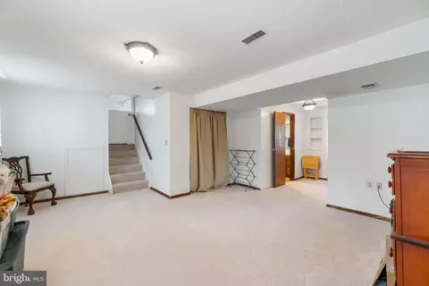 7909 Kings Bench Pl, Pasadena, MD 21122 photo 19