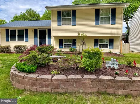 7909 Kings Bench Pl, Pasadena, MD 21122 photo 2