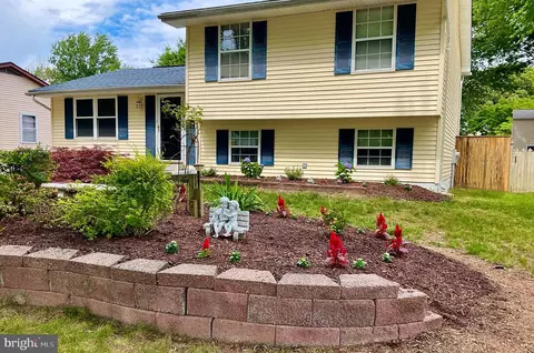 7909 Kings Bench Pl, Pasadena, MD 21122 photo 3