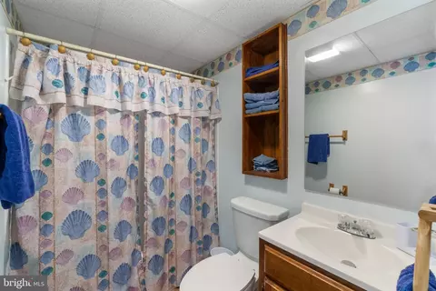 7909 Kings Bench Pl, Pasadena, MD 21122 photo 23
