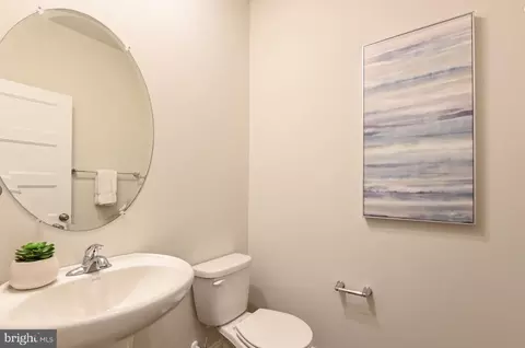Entry Way - 8193 Forest Glen Drive - Baltimore Model, Pasadena, MD 21122 photo 9 of 14