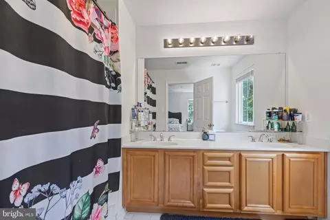 Bath - 8403 Winding Trl, Laurel, MD 20724 photo 2 of 3