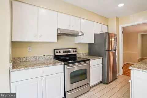Kitchen - 1225 Brunswick Ct, Arnold, MD 21012 photo 2 of 3