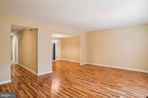 Entry Way - 1225 Brunswick Ct, Arnold, MD 21012 photo 2 of 2