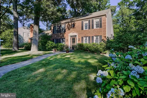 965 Rustling Oaks Dr, Millersville, MD 21108