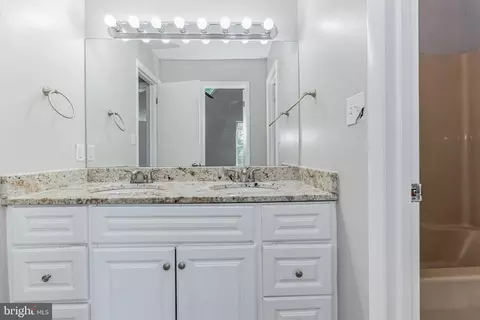 Bath - 1708 Potomac Rd, Edgewater, MD 21037 photo 1 of 2