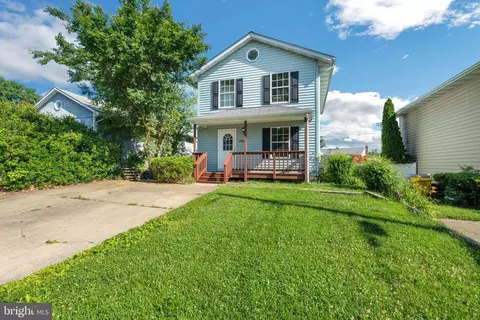 Exterior - 1708 Potomac Rd, Edgewater, MD 21037 photo 2 of 4