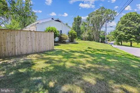 Exterior - 1157 Hampton Rd, Annapolis, MD 21409 photo 15 of 23