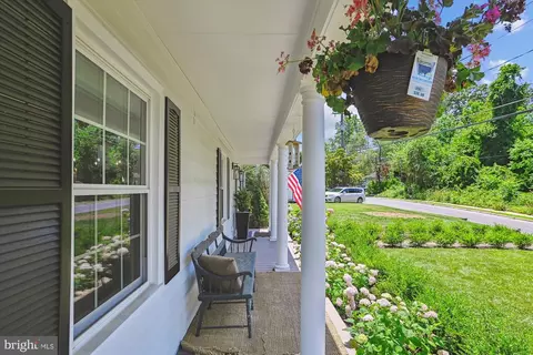 Exterior - 1157 Hampton Rd, Annapolis, MD 21409 photo 11 of 23