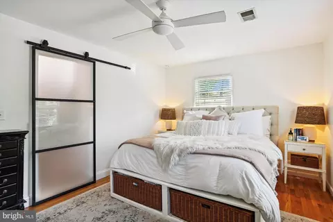 Bedroom - 1157 Hampton Rd, Annapolis, MD 21409 photo 2 of 11