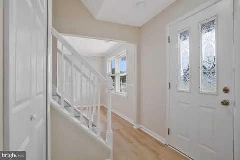 Entry Way - 622 Chapelview Dr, Odenton, MD 21113 photo 1 of 9