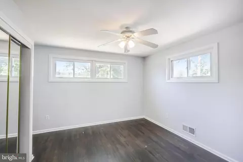 2 Appian Way, Pasadena, MD 21122 photo 16