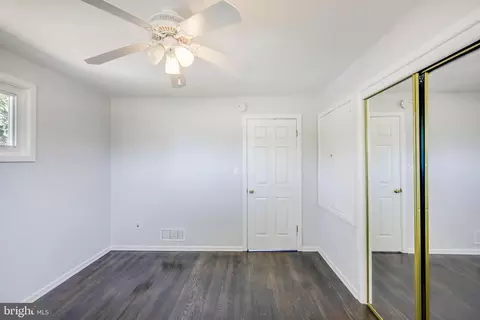 2 Appian Way, Pasadena, MD 21122 photo 14