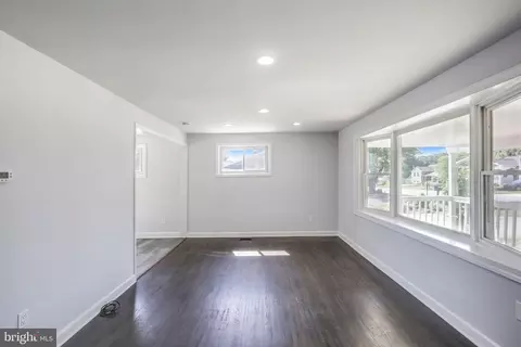 2 Appian Way, Pasadena, MD 21122 photo 8