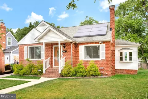 214 Homewood Rd, Linthicum Heights, MD 21090
