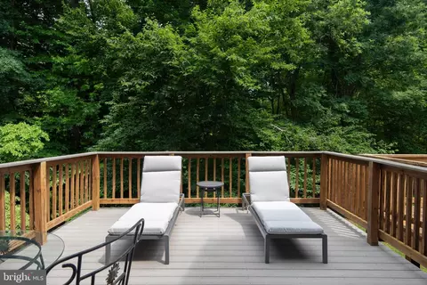 Exterior - 136 Spring Place Way, Annapolis, MD 21401 photo 4 of 9