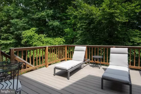 Exterior - 136 Spring Place Way, Annapolis, MD 21401 photo 5 of 9