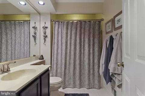 Bath - 136 Spring Place Way, Annapolis, MD 21401 photo 4 of 5