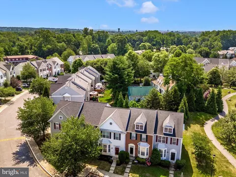 View/Area - 641 Howards Loop, Annapolis, MD 21401 photo 2 of 11