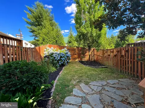 Exterior - 641 Howards Loop, Annapolis, MD 21401 photo 4 of 8