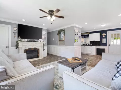 21 Leeds Rd, Hanover, MD 21076 photo 5