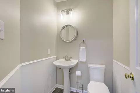 8536 Pine Meadows Dr, Odenton, MD 21113 photo 6