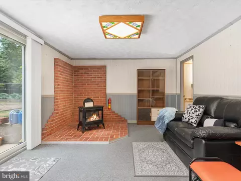 Living - 823 Lucky Rd, Severn, MD 21144 photo 4 of 5