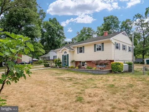 Exterior - 823 Lucky Rd, Severn, MD 21144 photo 2 of 8