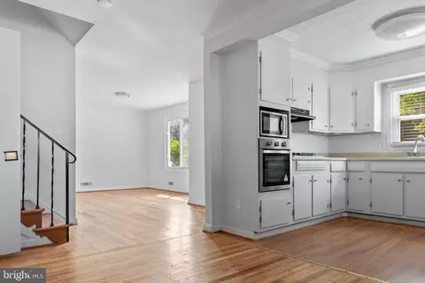 495 Rita Dr, Odenton, MD 21113 photo 6