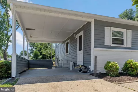 495 Rita Dr, Odenton, MD 21113 photo 4