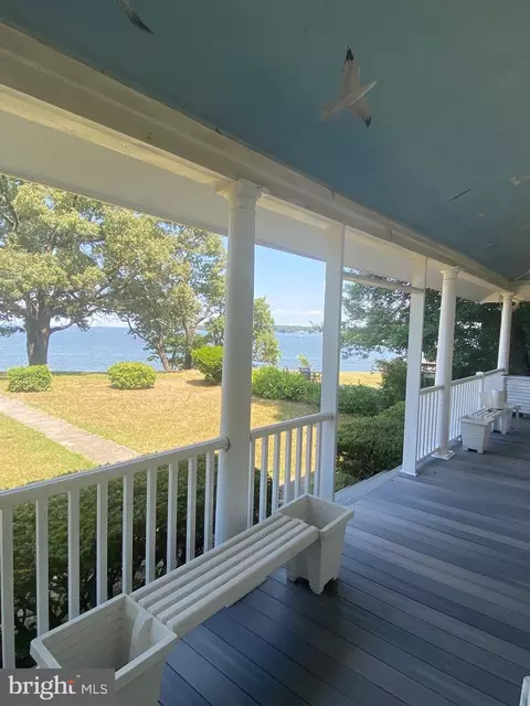 Exterior - 8589 Bay Rd, Pasadena, MD 21122 photo 6 of 22