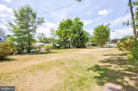 Exterior - 8589 Bay Rd, Pasadena, MD 21122 photo 16 of 22