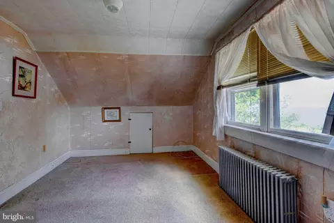Bedroom - 8589 Bay Rd, Pasadena, MD 21122 photo 1 of 4