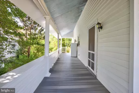 Exterior - 8589 Bay Rd, Pasadena, MD 21122 photo 10 of 22