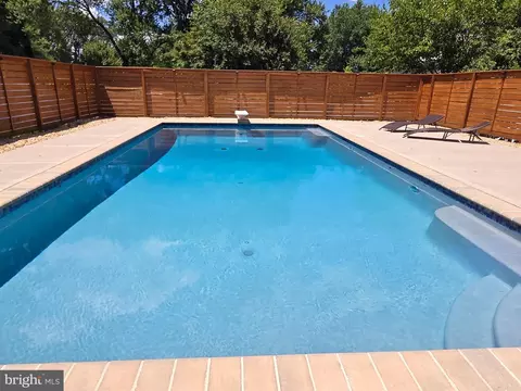 82 Kane Ln, Arnold, MD 21012 photo 2