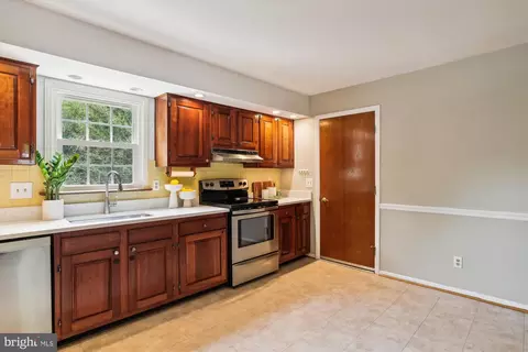 919 Juliet Ln, Arnold, MD 21012 photo 5