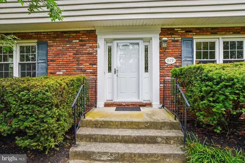 919 Juliet Ln, Arnold, MD 21012 photo 2