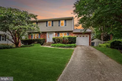 919 Juliet Ln, Arnold, MD 21012
