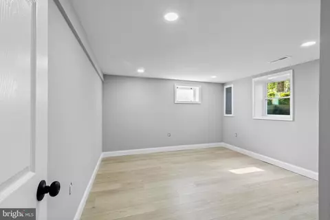 7978 Catherine Ave, Pasadena, MD 21122 photo 29