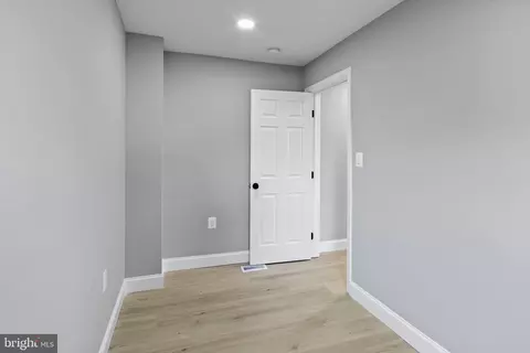 7978 Catherine Ave, Pasadena, MD 21122 photo 26