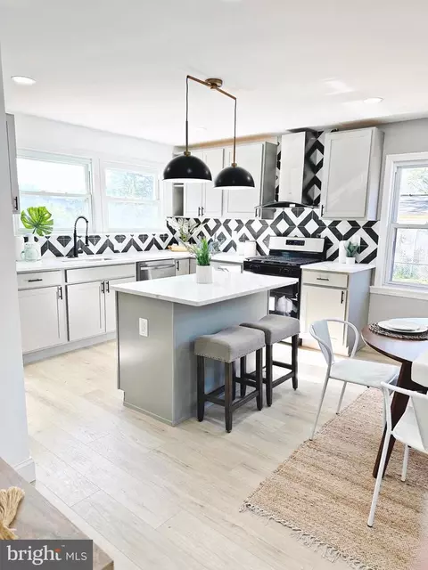 7978 Catherine Ave, Pasadena, MD 21122 photo 14