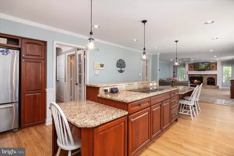 Kitchen - 8348 Seamore St, Pasadena, MD 21122 photo 3 of 5