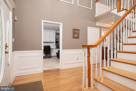 Entry Way - 8348 Seamore St, Pasadena, MD 21122 photo 1 of 5