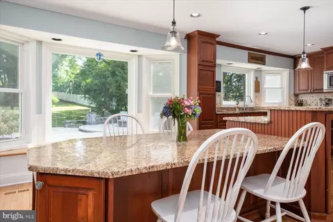 Kitchen - 8348 Seamore St, Pasadena, MD 21122 photo 5 of 5