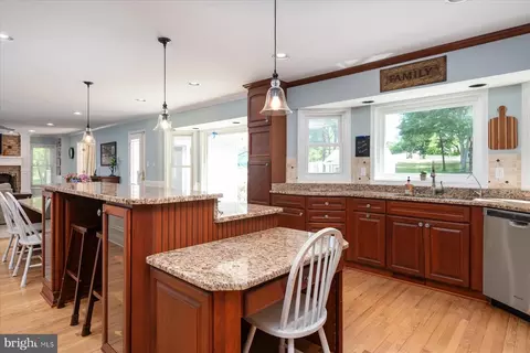 Kitchen - 8348 Seamore St, Pasadena, MD 21122 photo 1 of 5