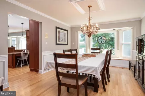 Dining - 8348 Seamore St, Pasadena, MD 21122 photo 1 of 2