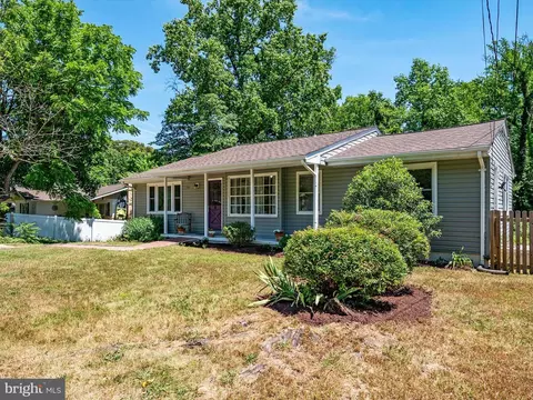 407 Beach Dr, Annapolis, MD 21403 photo 4