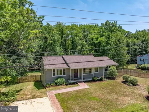 407 Beach Dr, Annapolis, MD 21403 photo 5
