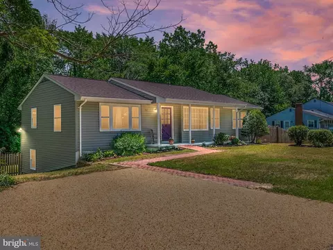 407 Beach Dr, Annapolis, MD 21403
