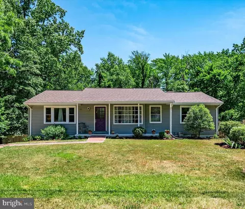 407 Beach Dr, Annapolis, MD 21403 photo 3